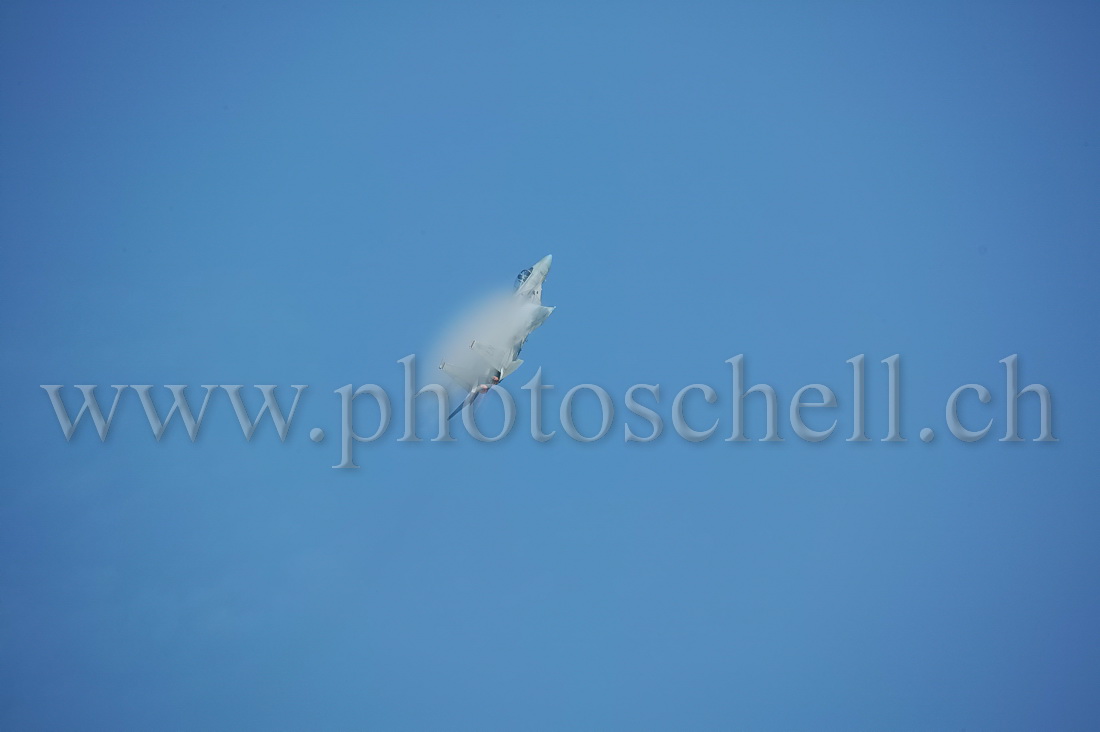 F-15 et son nuage de condensation lors d\'accélération PC