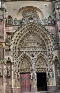 Le portail de la Collégiale de Thann (France)