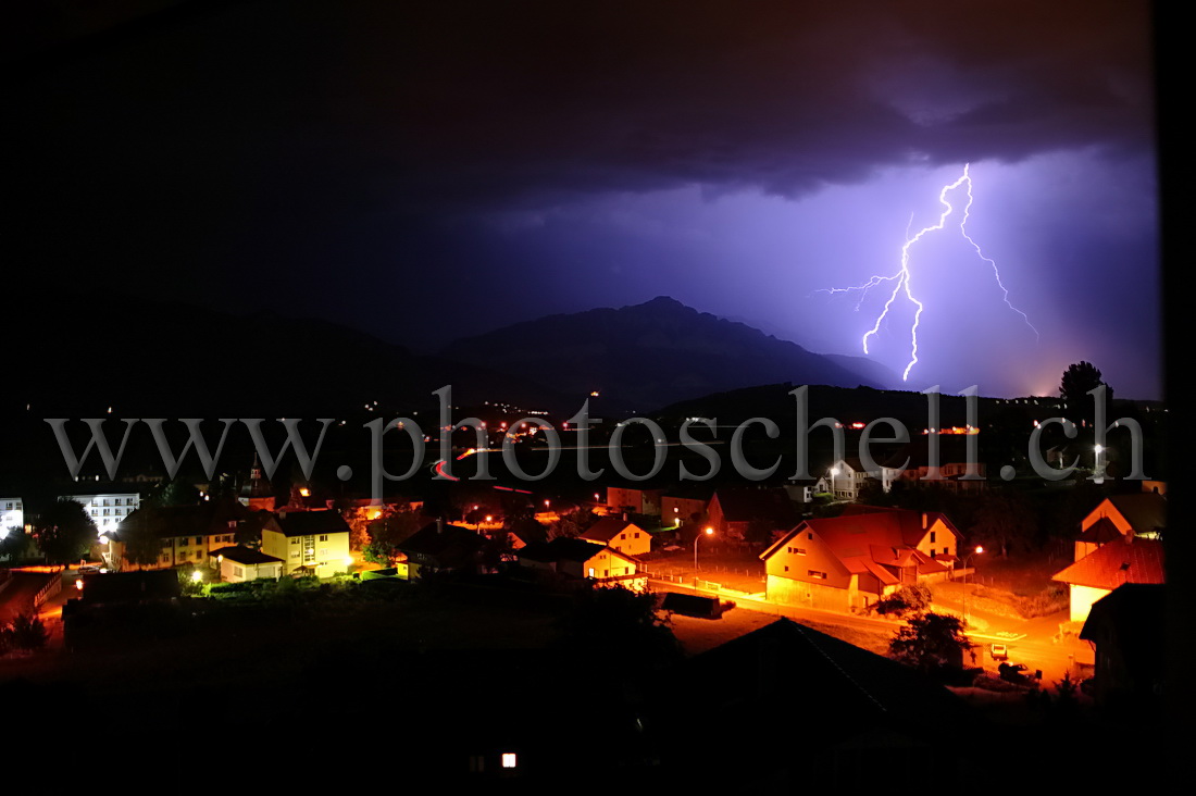 Orage sur la dent de Broc