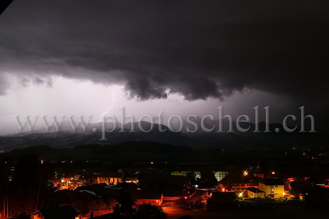 Orage en Gruyère depuis Marsens