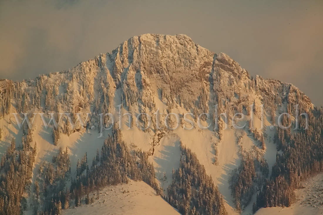 Coucher de soleil sur la dent de Broc