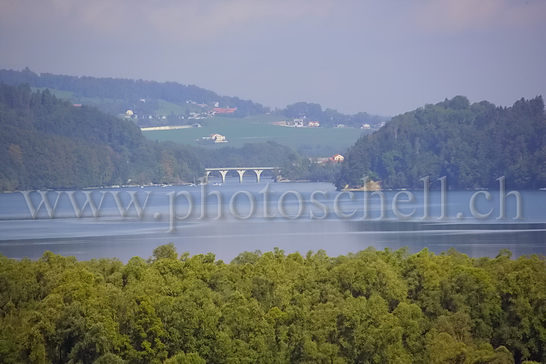 Le pont de Corbières vu depuis Broc