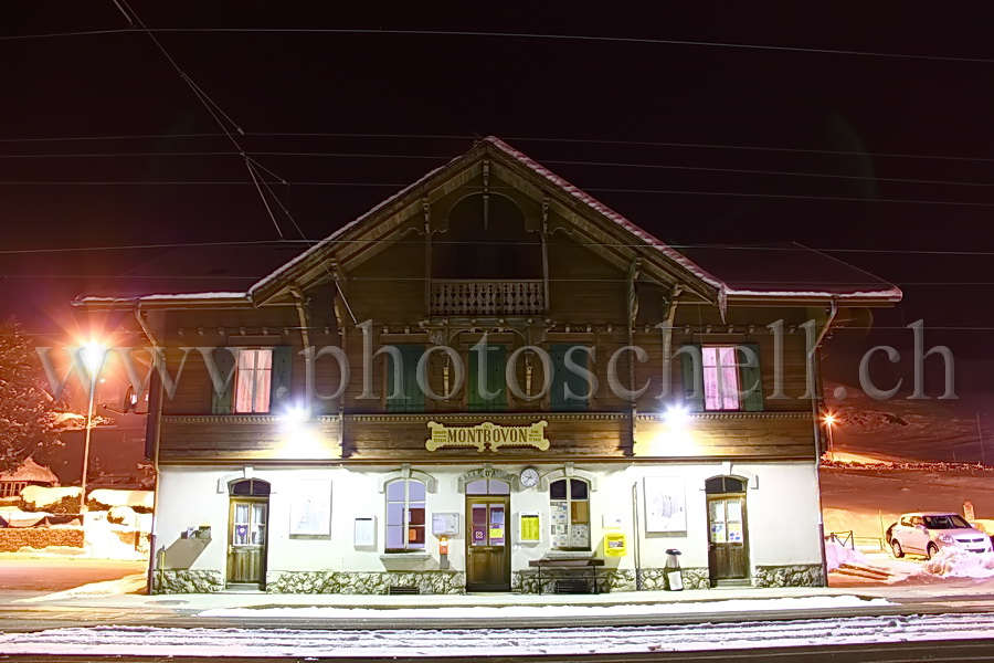 La gare de Montbovon la nuit