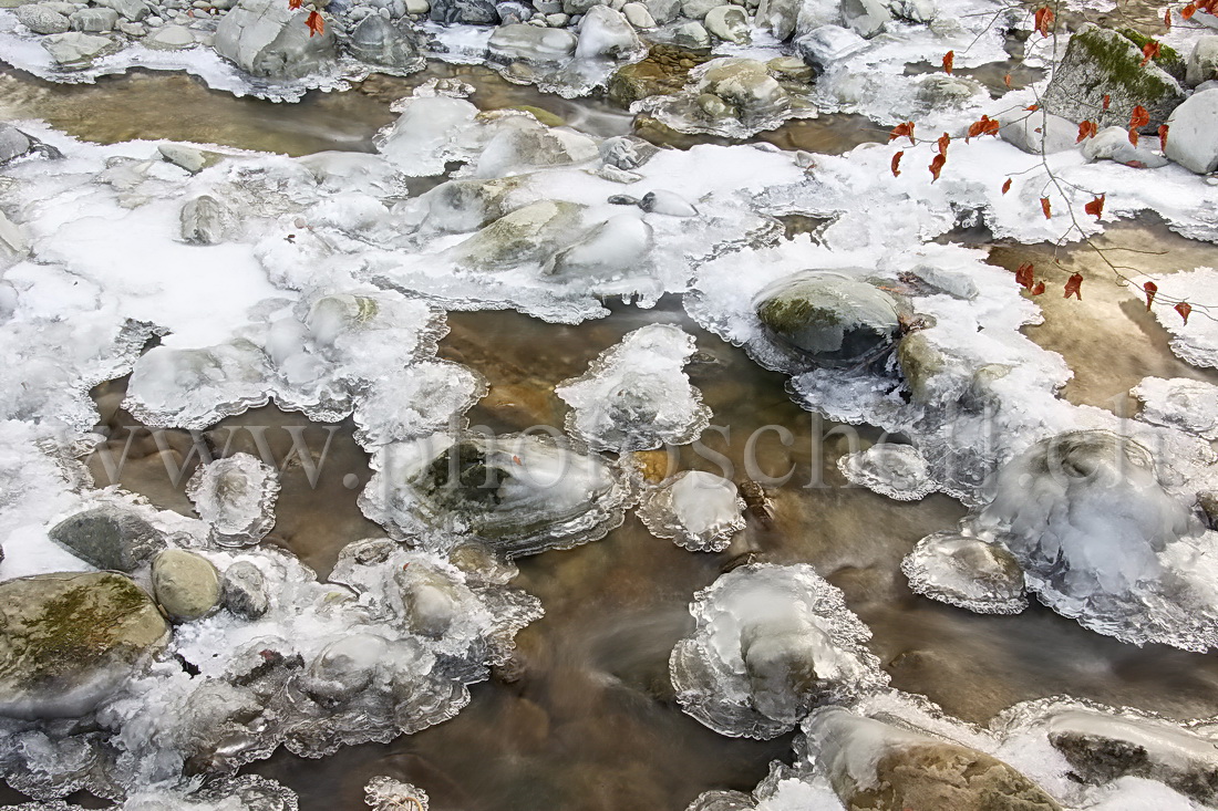 Contours glacés dans le Gérignoz