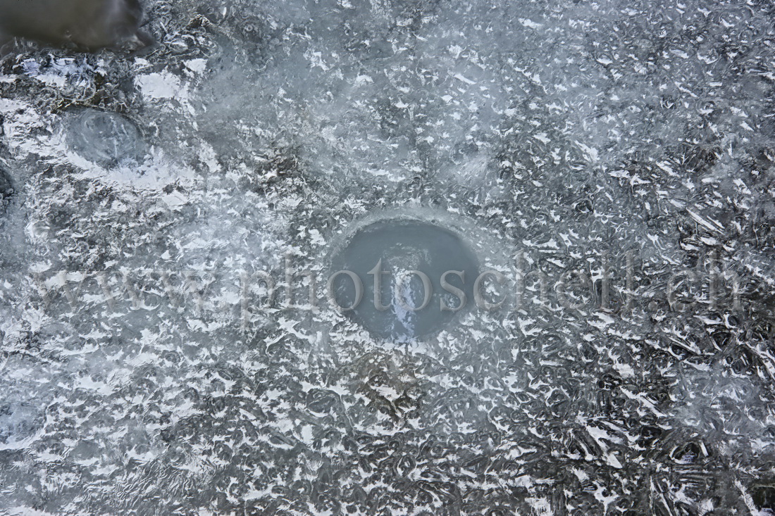 Bulle d\'air prisonnière de la glace