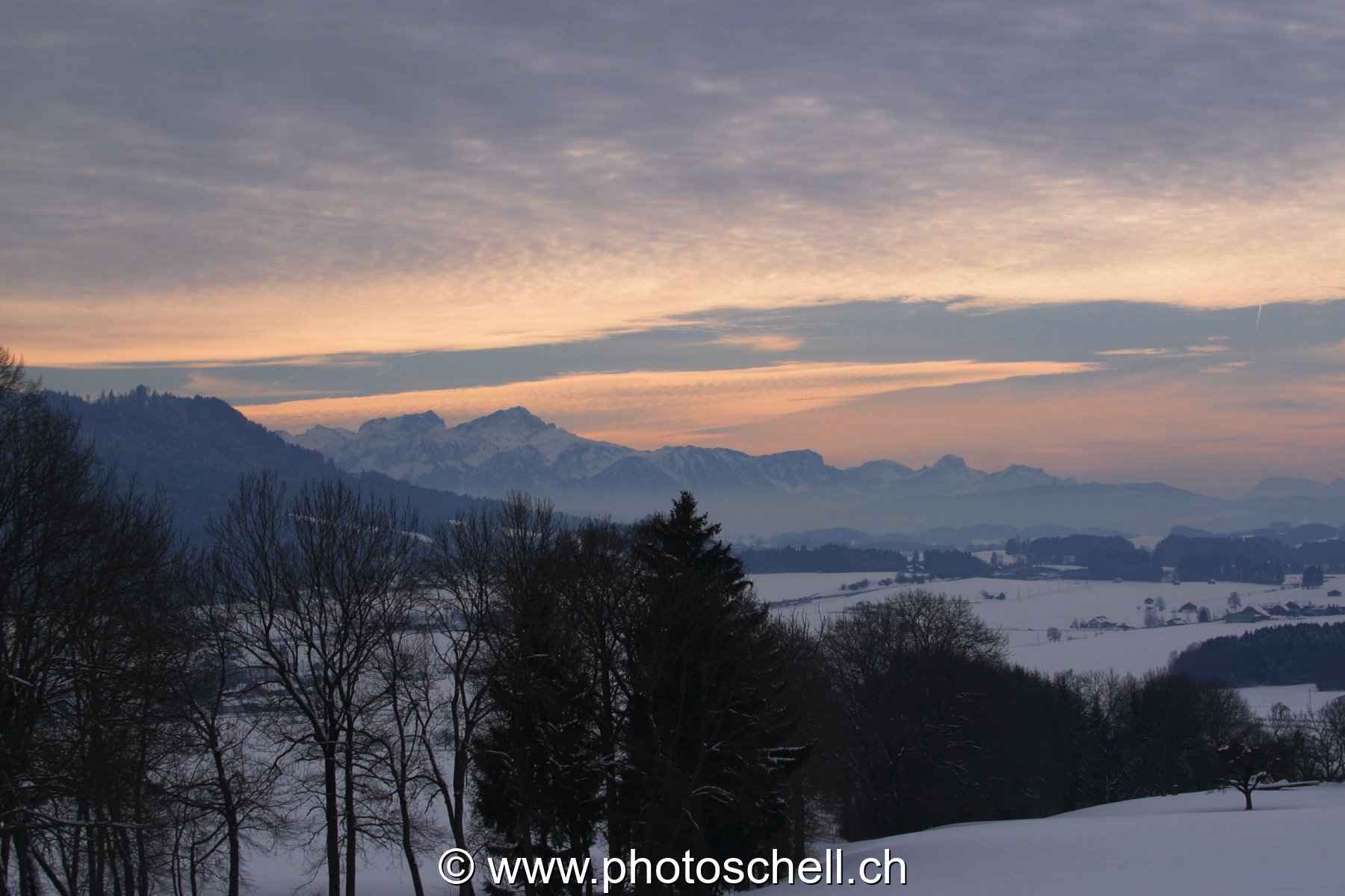 Coucher de soleil sur les monts de Marsens