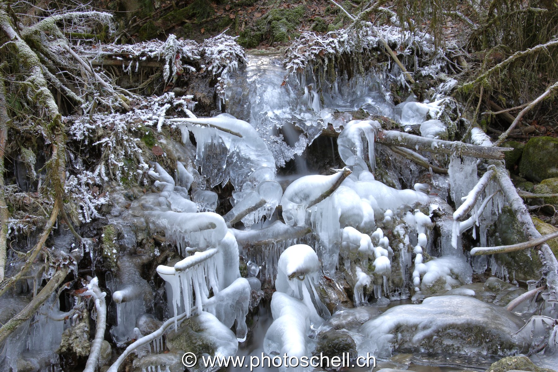 Petite cascade glacée