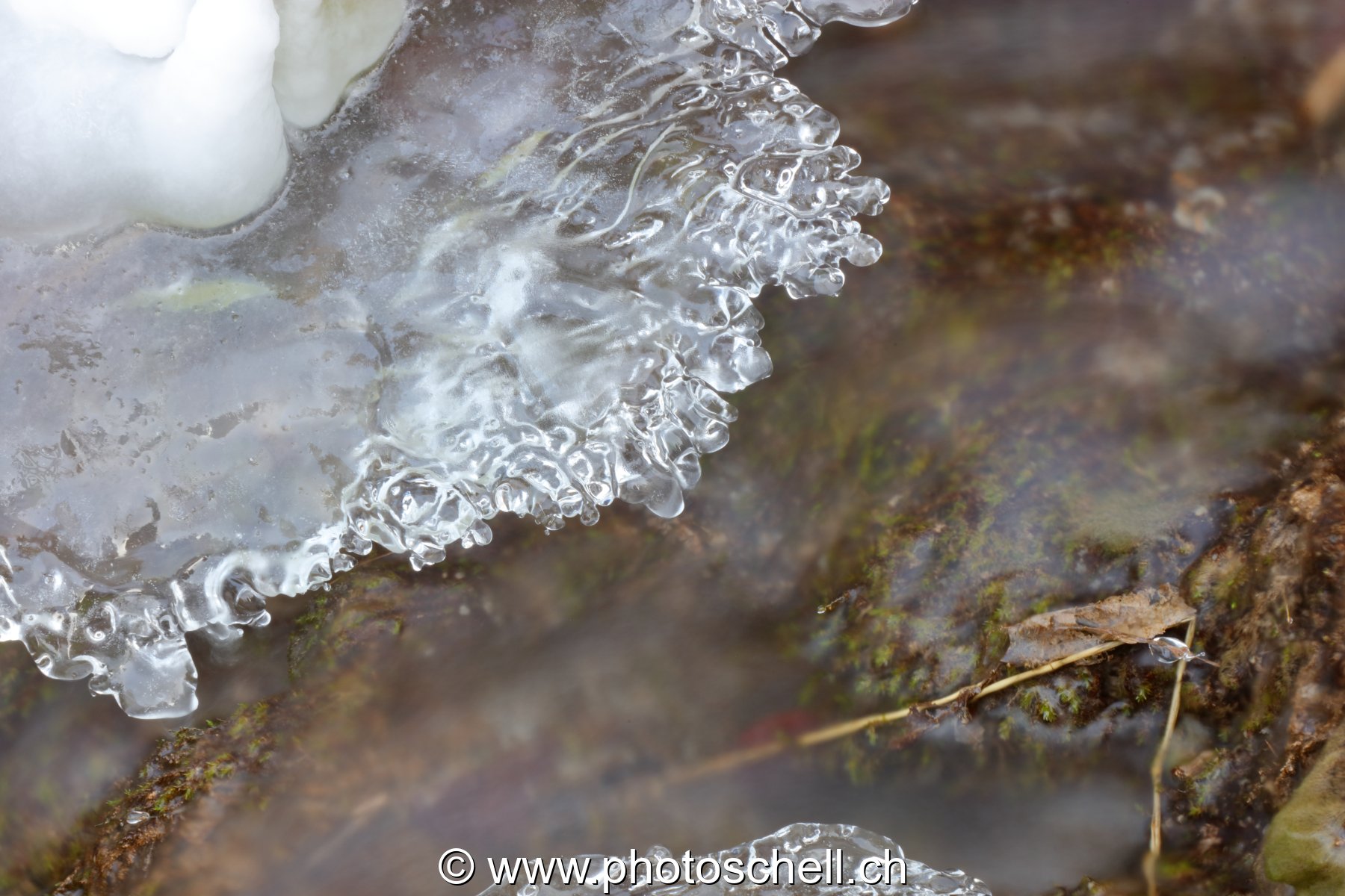 Gérignoz et sa glace hivernale