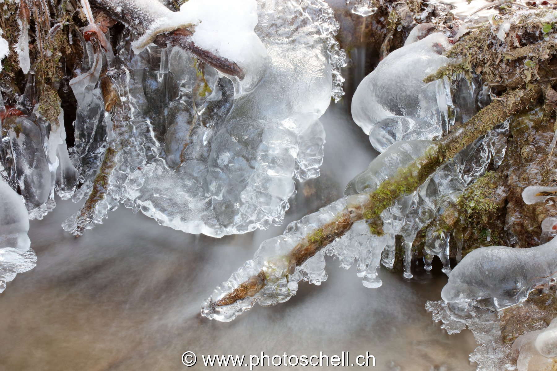 Gérignoz et sa glace hivernale