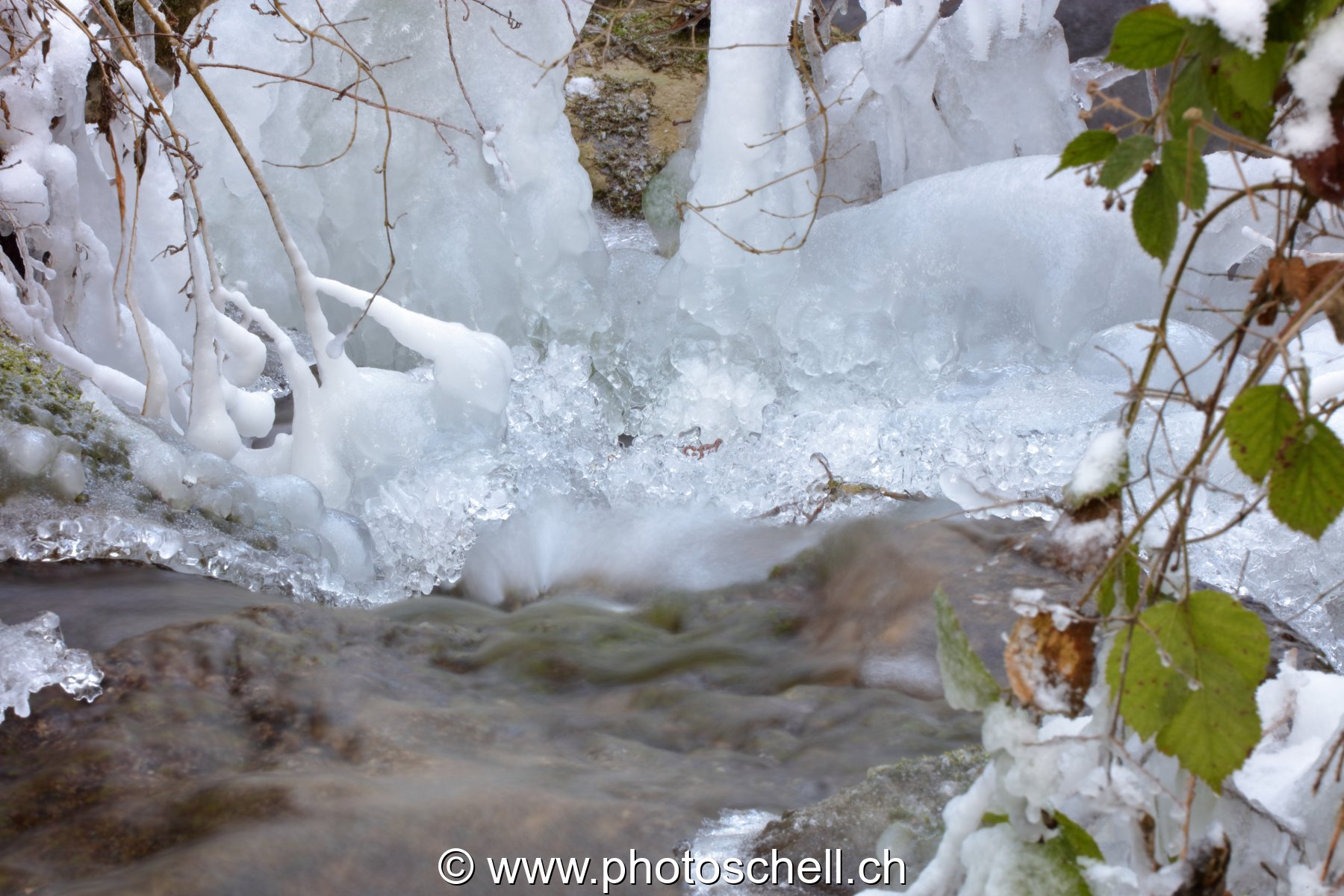 Gérignoz et sa glace hivernale