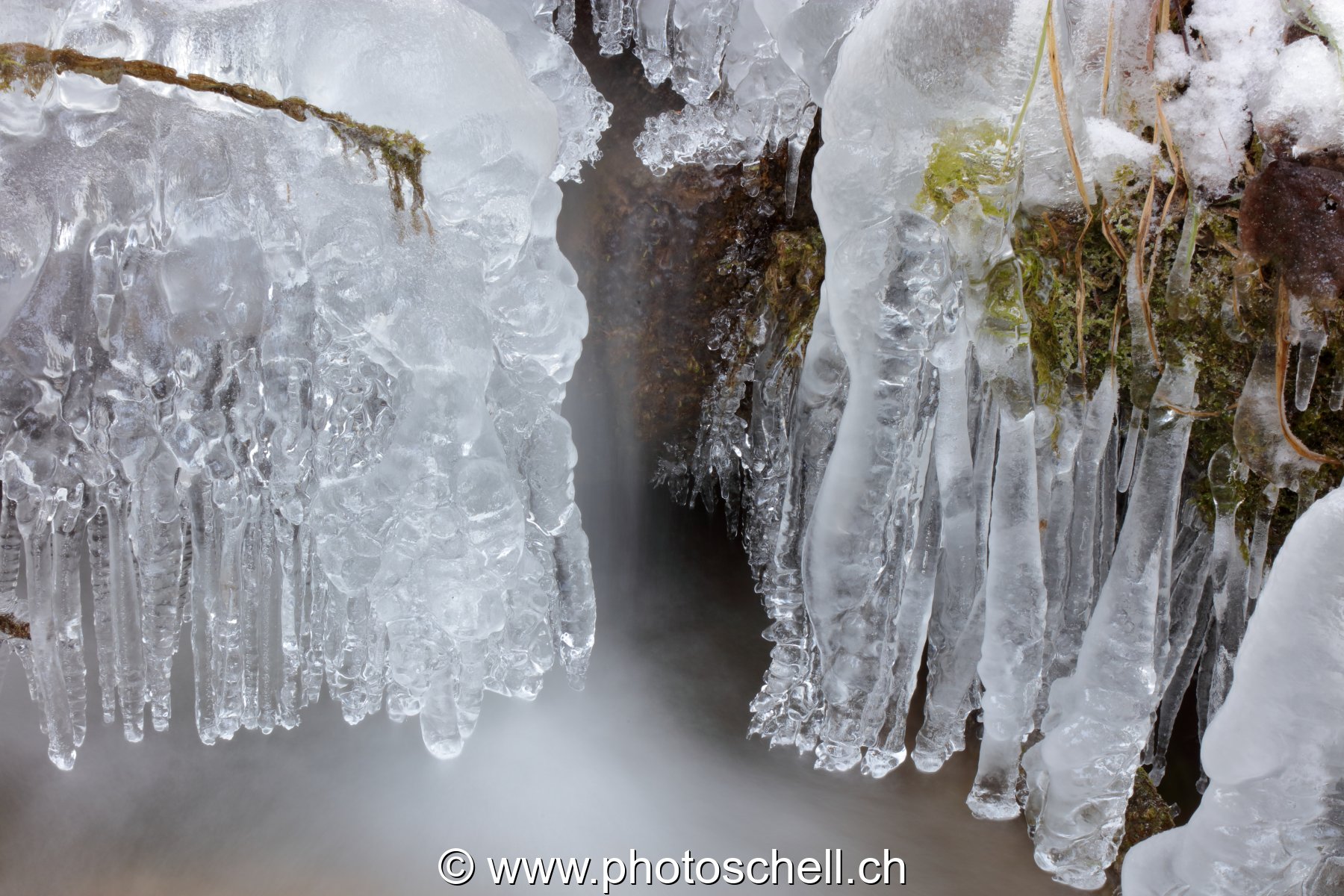 Gérignoz et sa glace hivernale