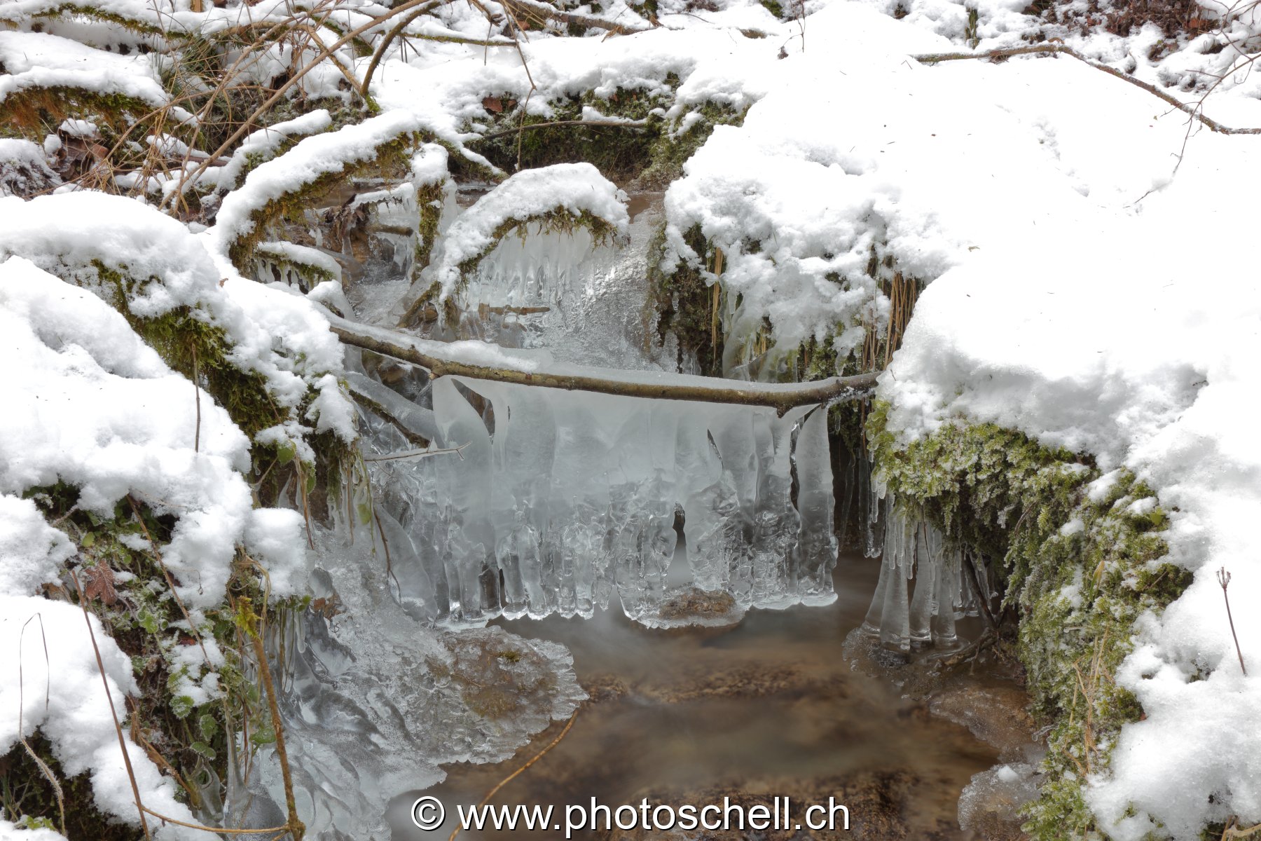 Gérignoz et sa glace hivernale