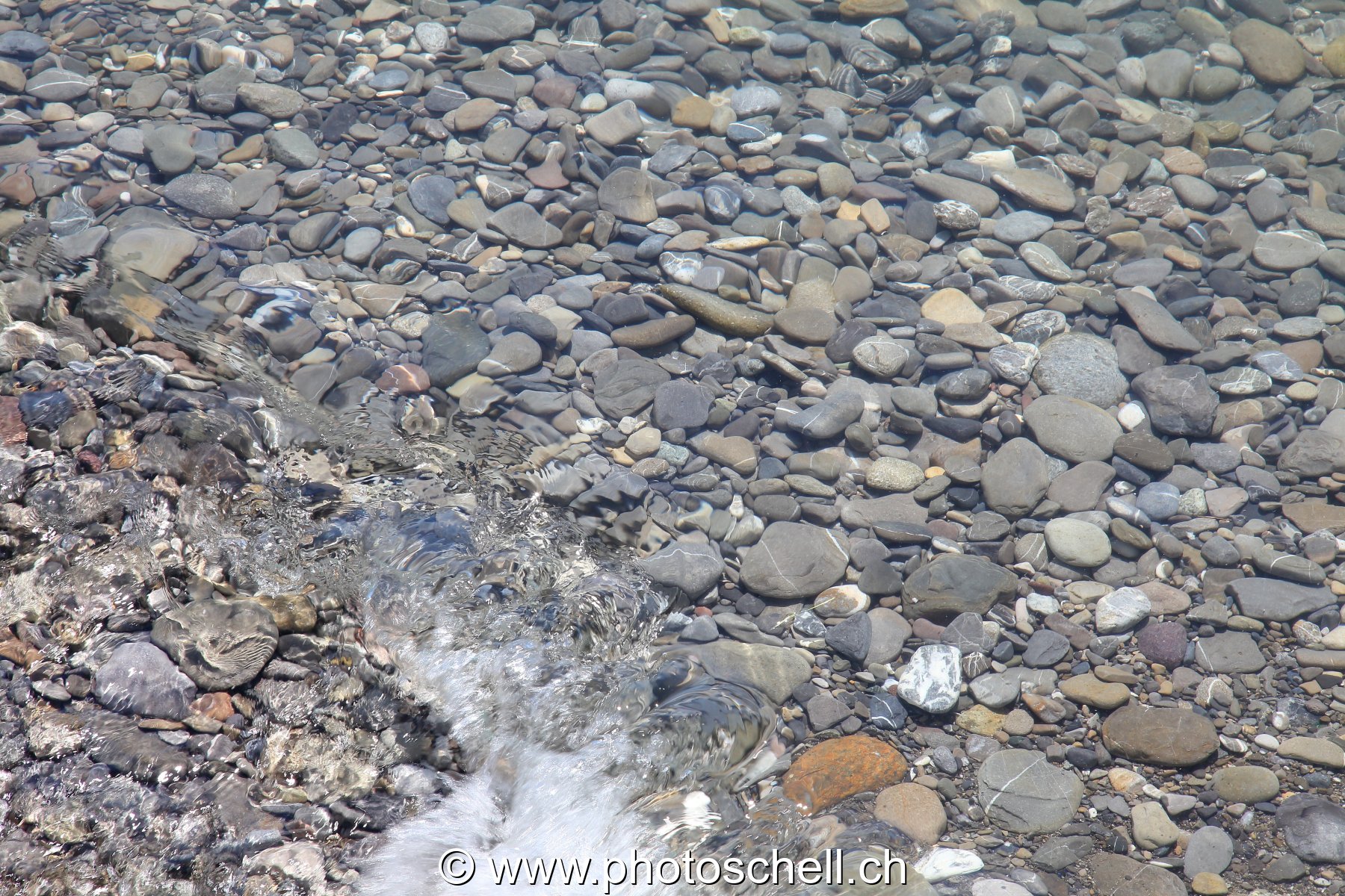 Graviers dans l'eau