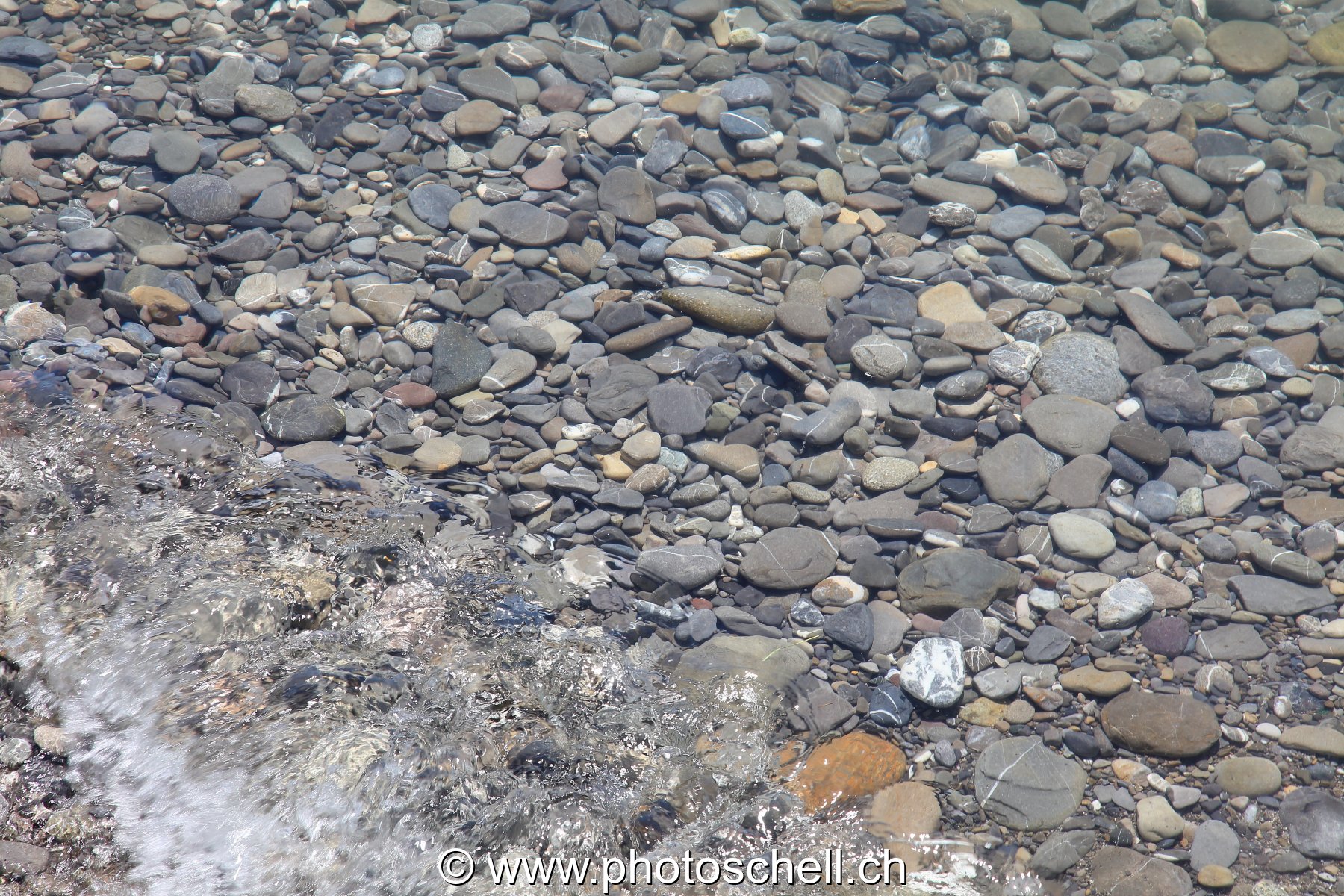 Graviers dans l'eau