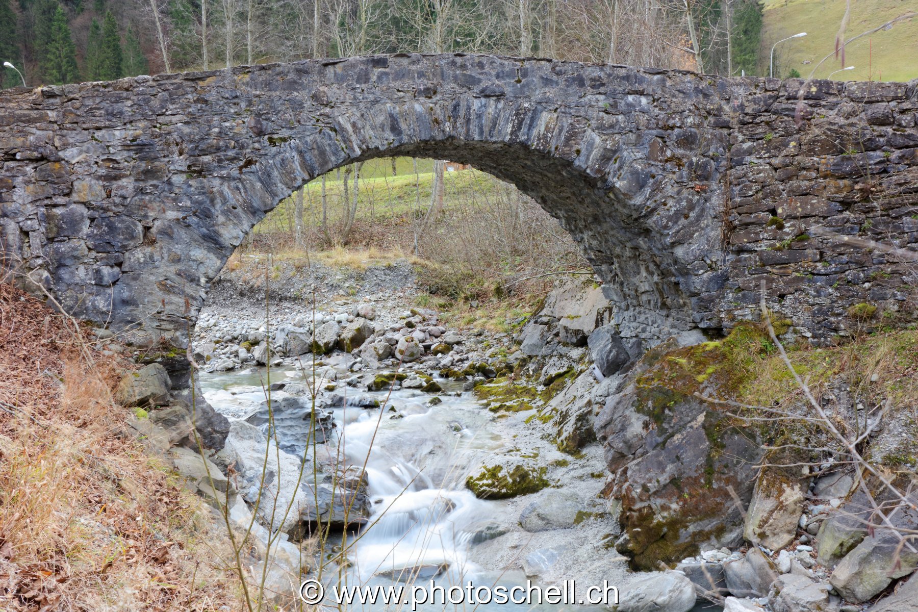 Pont en pierres