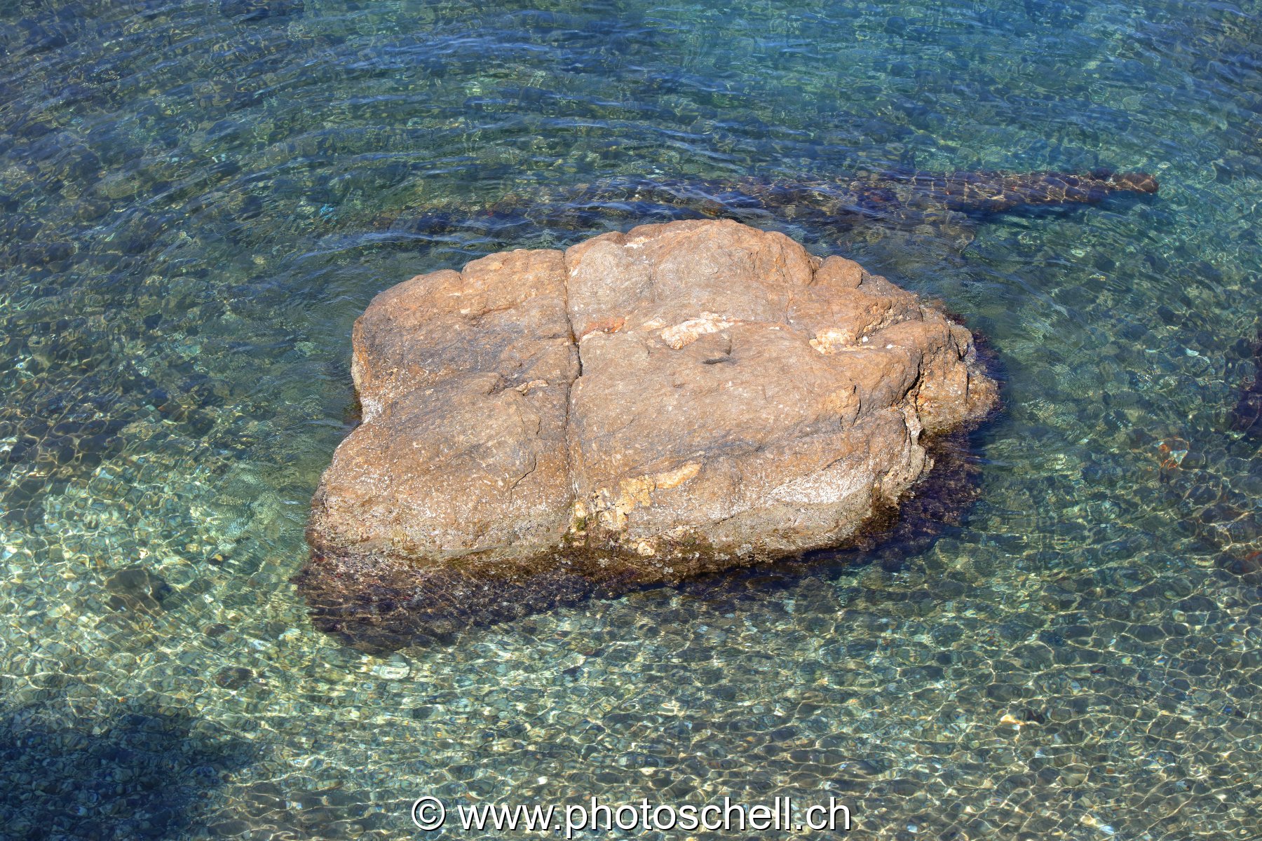 Rocher en mer