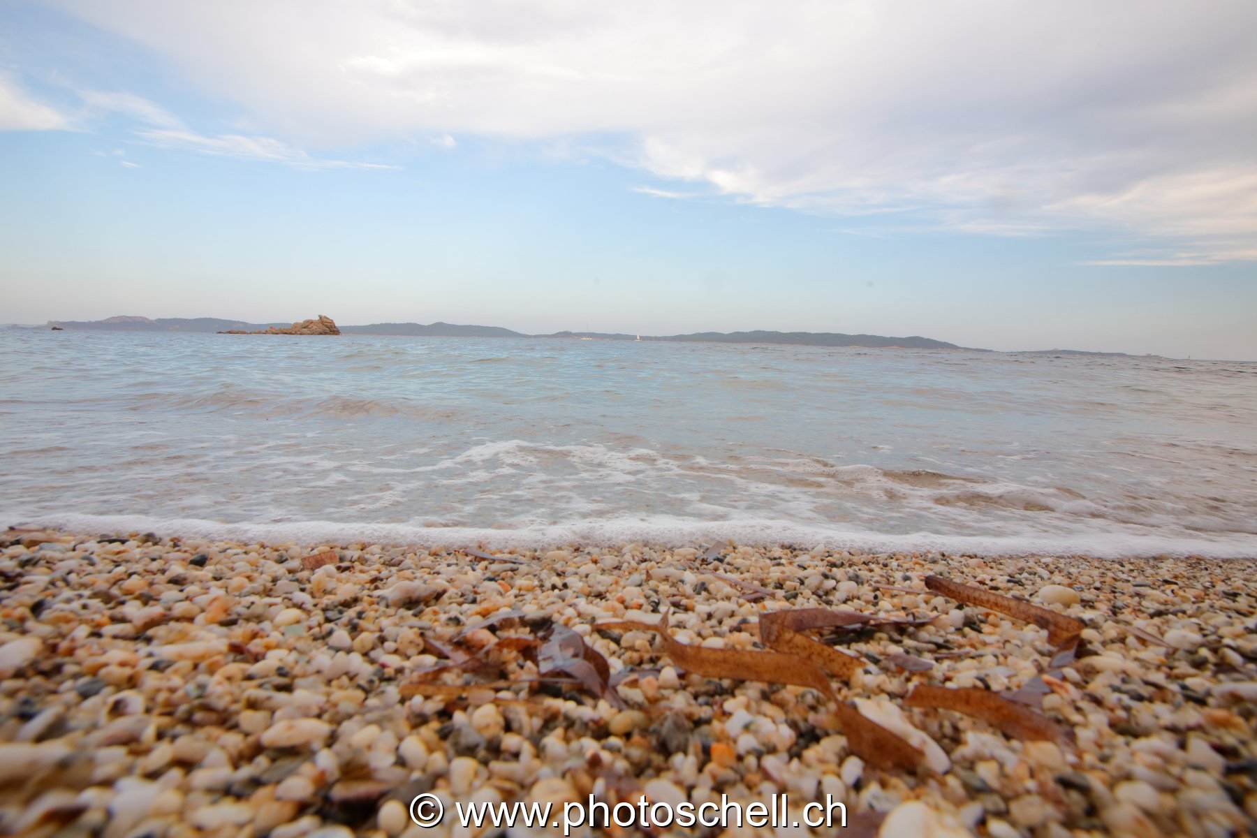 Plage de cailloux
