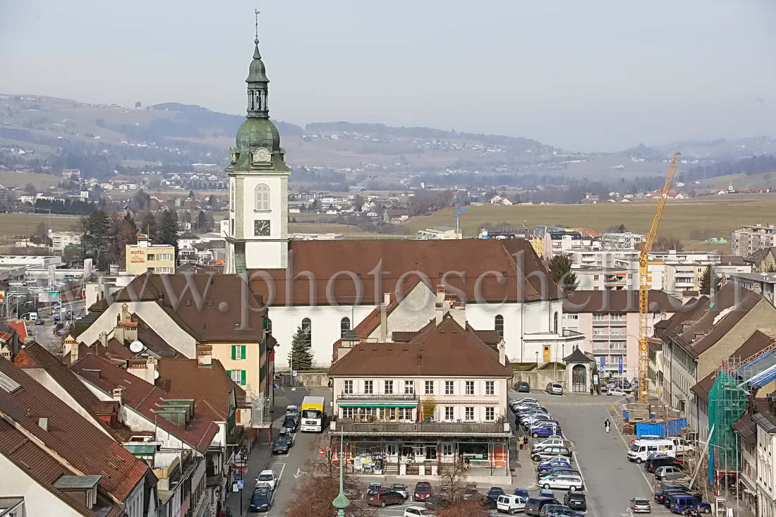 Vue de l'église depuis la Tour du chateau