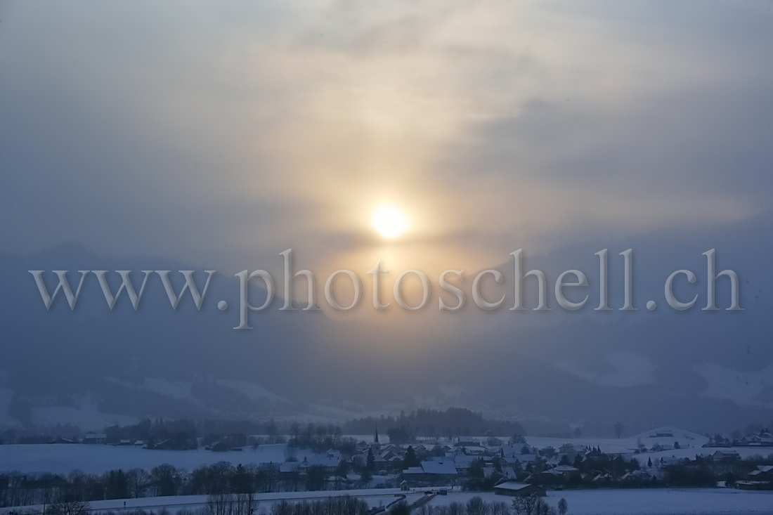 Lever de soleil sur les préalpes