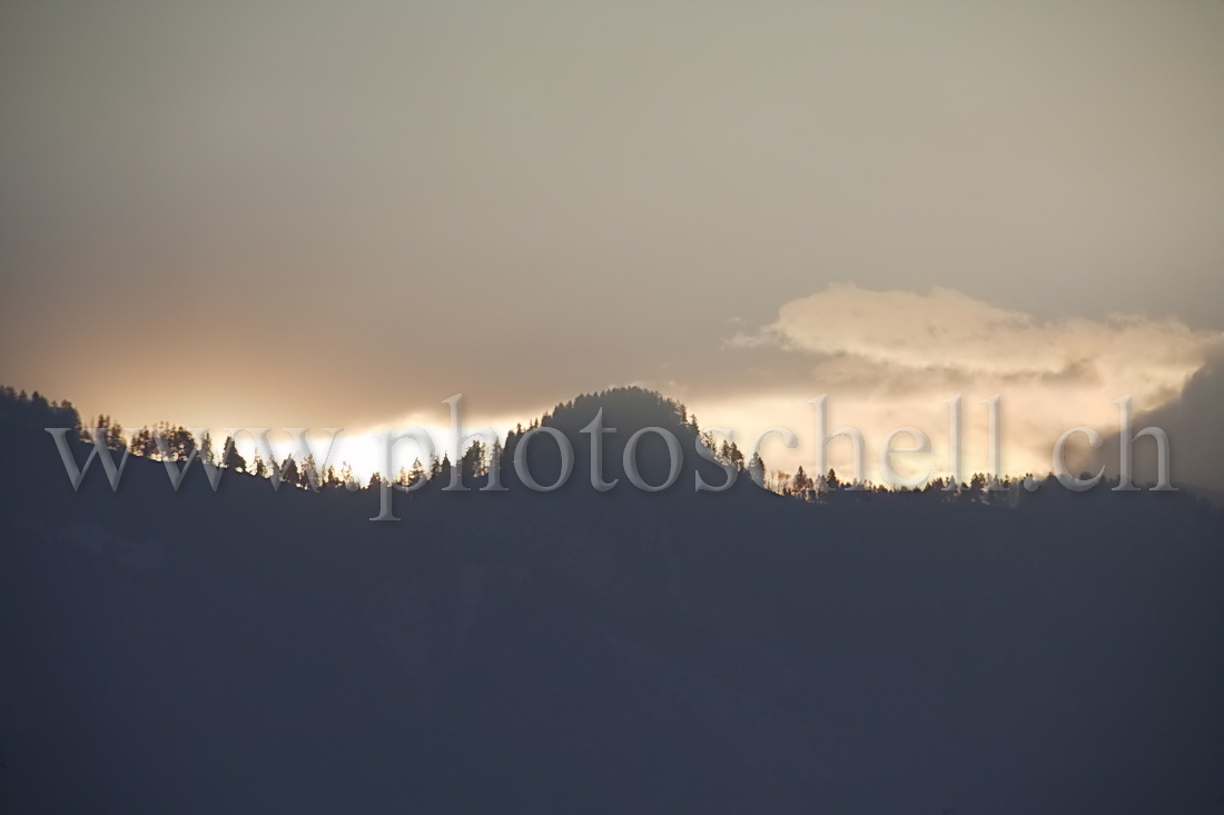 Lever de soleil sur les préalpes