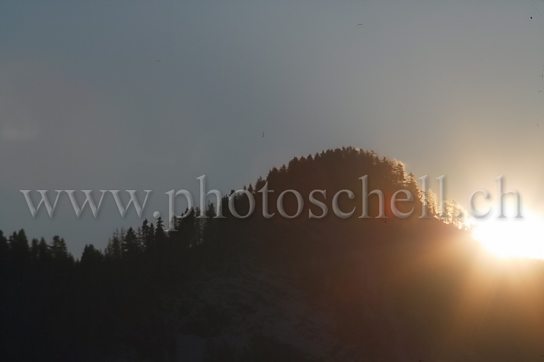 Lever de soleil sur les préalpes