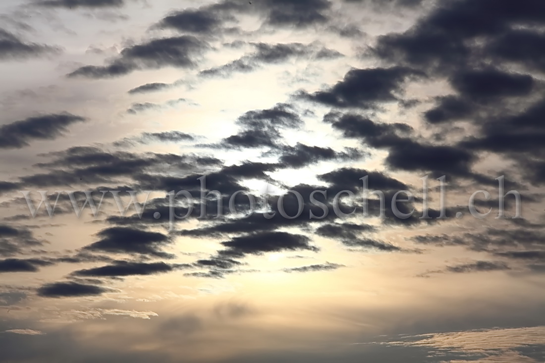 Soleil filtré par les nuages