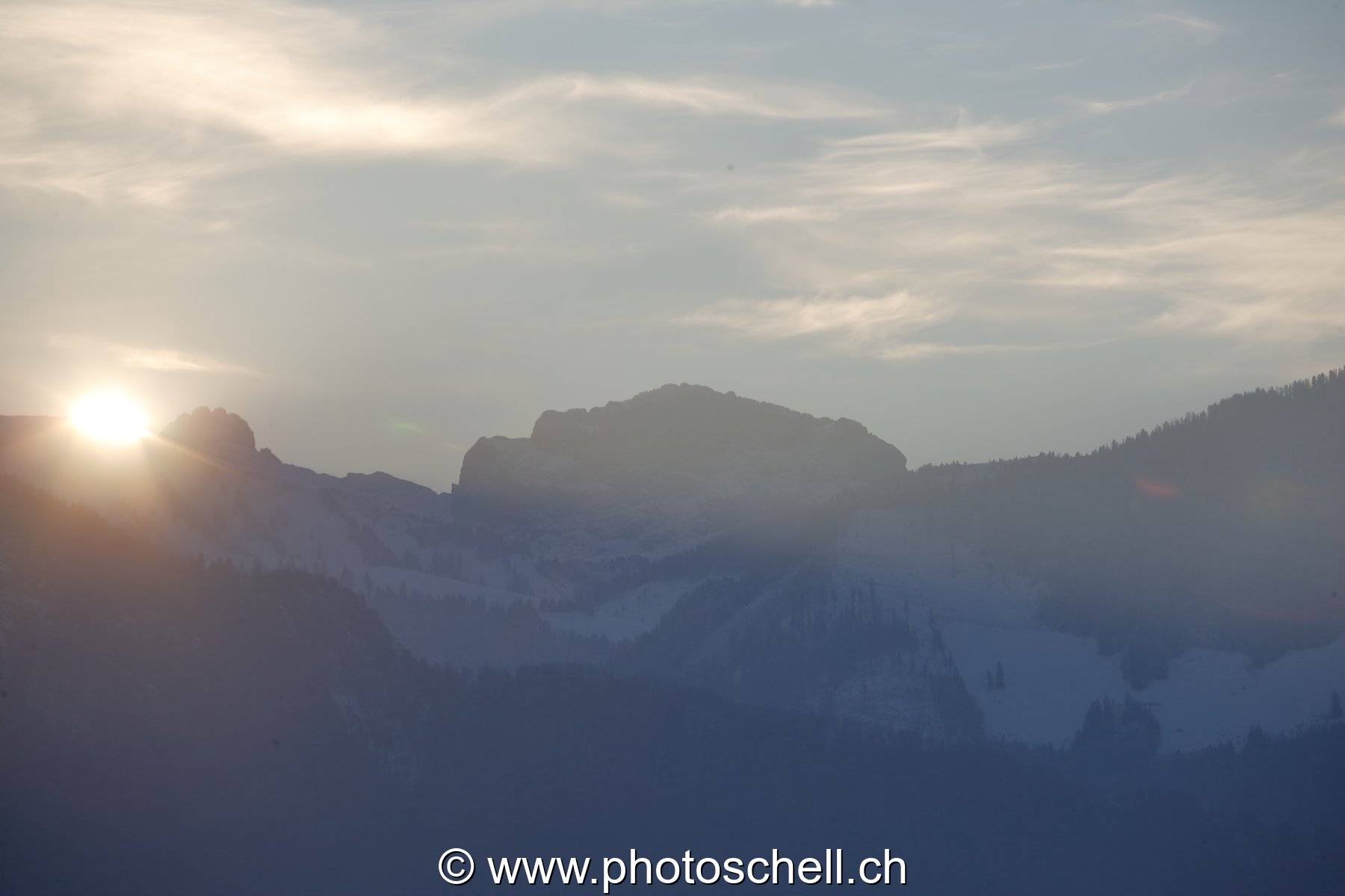 Lever de soleil près de la dent de Savigny