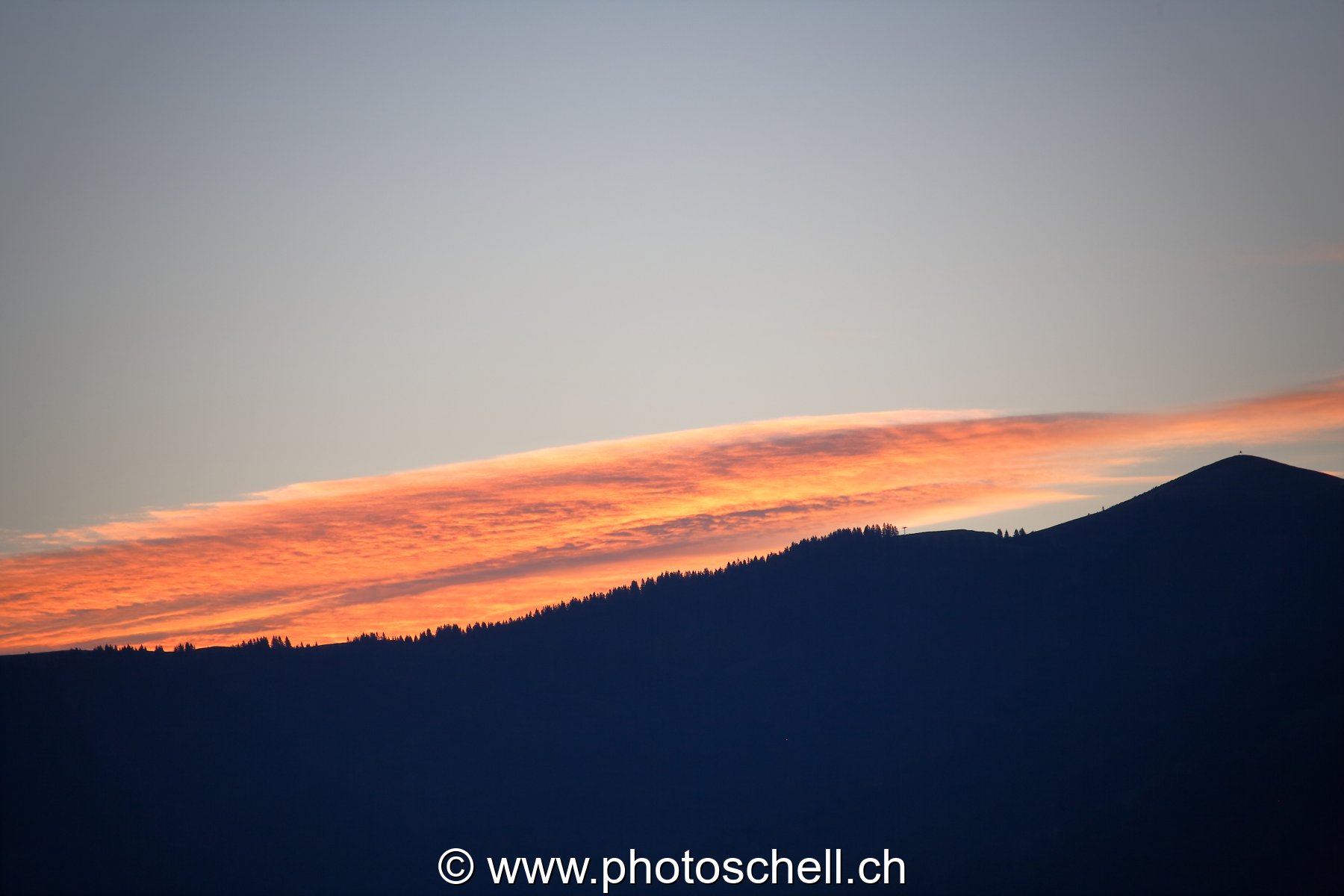 Nuages de feu sur la Berra