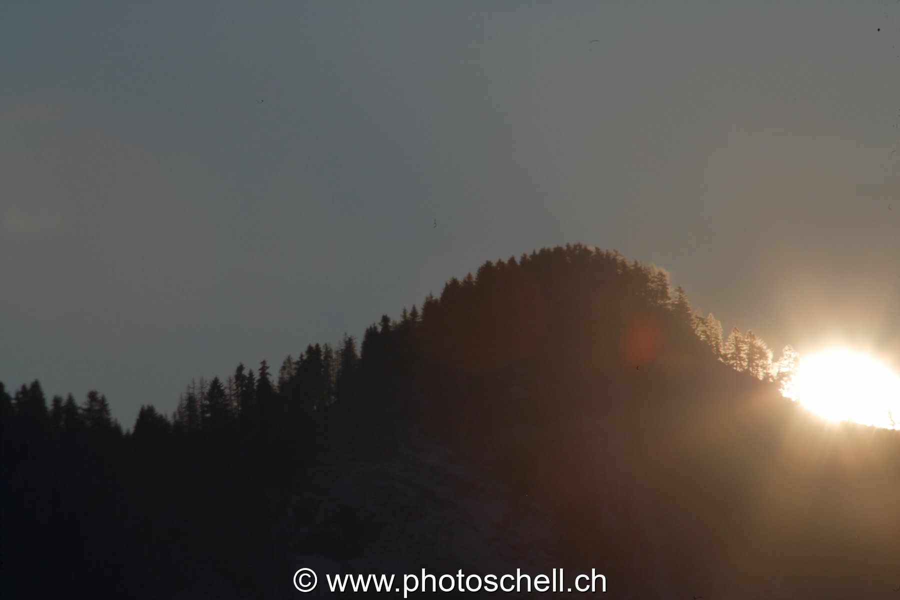 Lever de soleil sur les préalpes