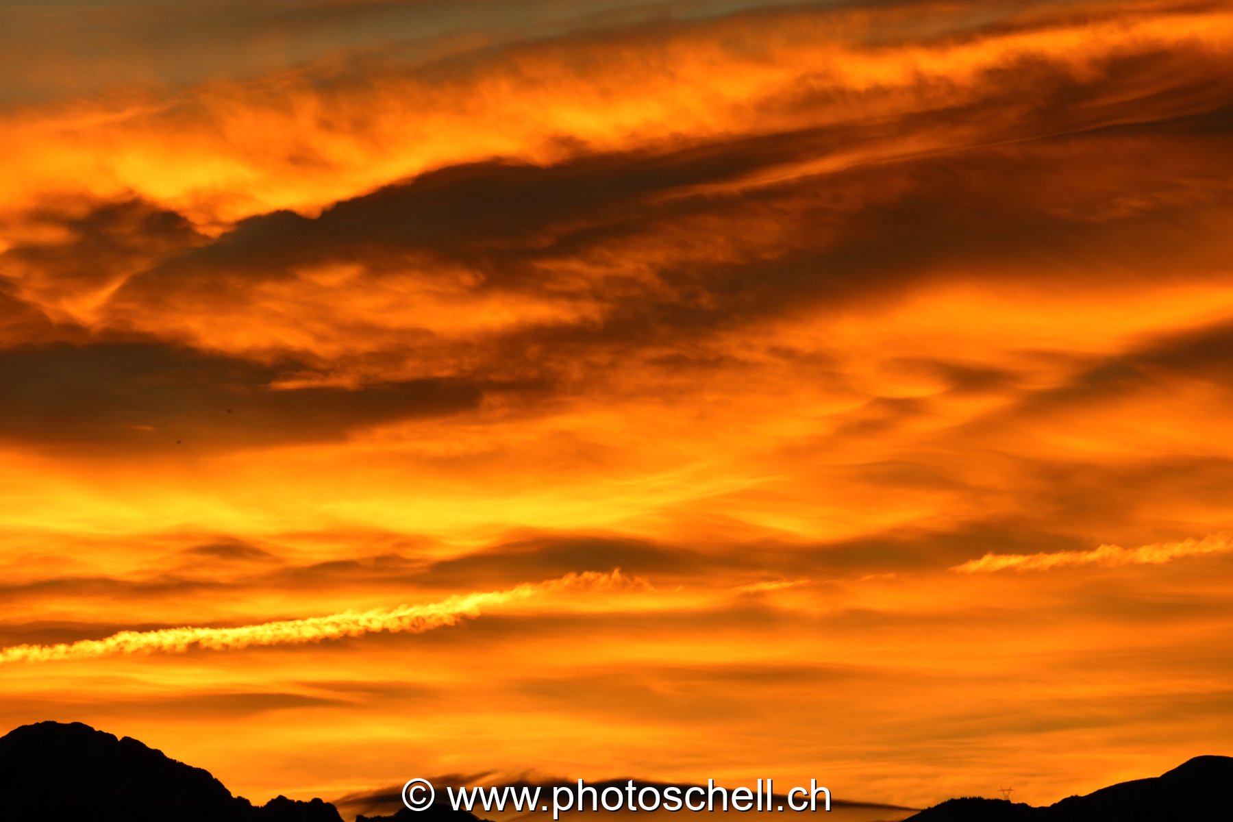 Ciel doré au lever de soleil