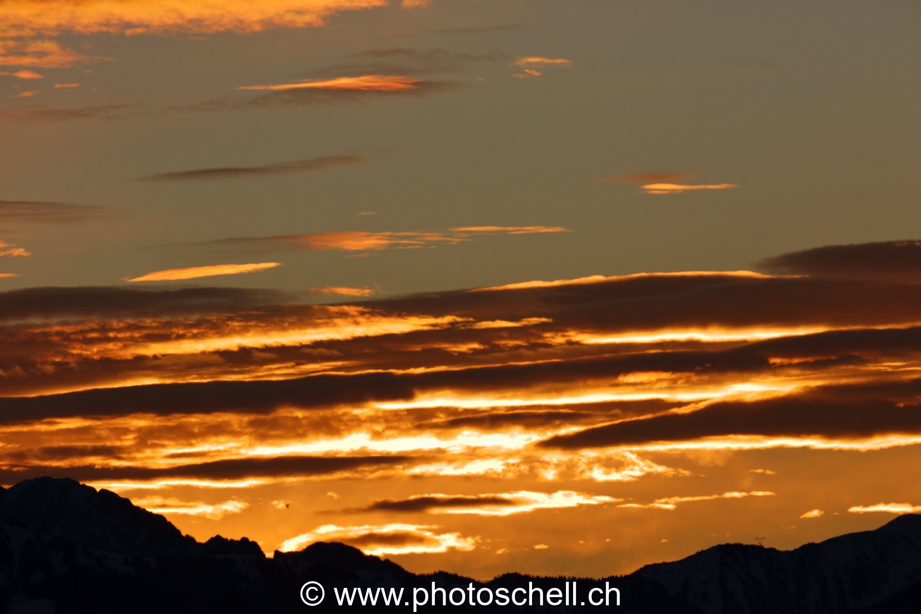 Ciel doré au lever de soleil