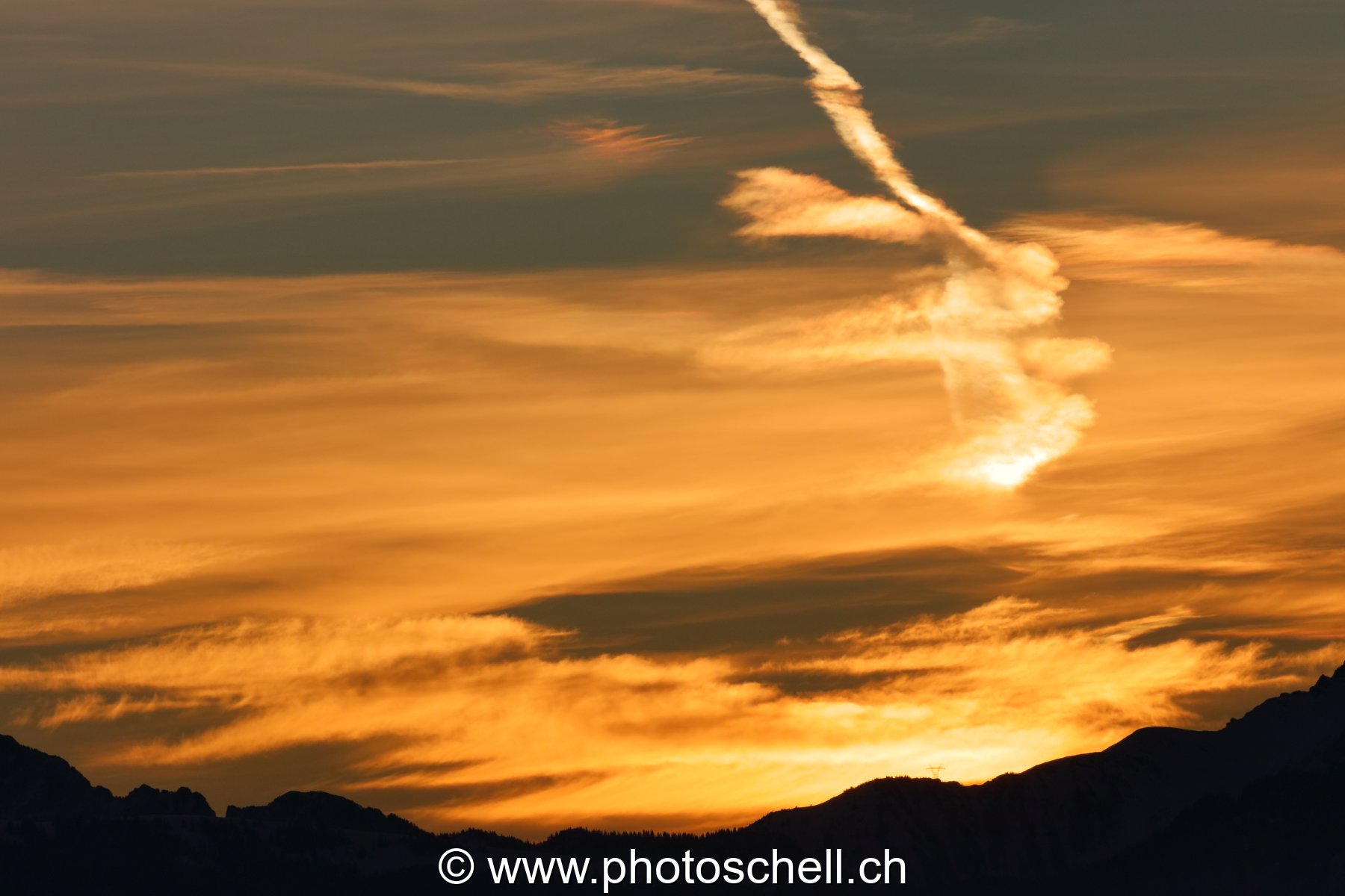 Ciel doré au lever de soleil