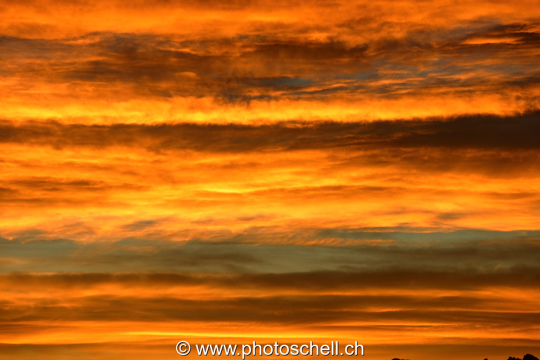 Ciel doré au lever de soleil