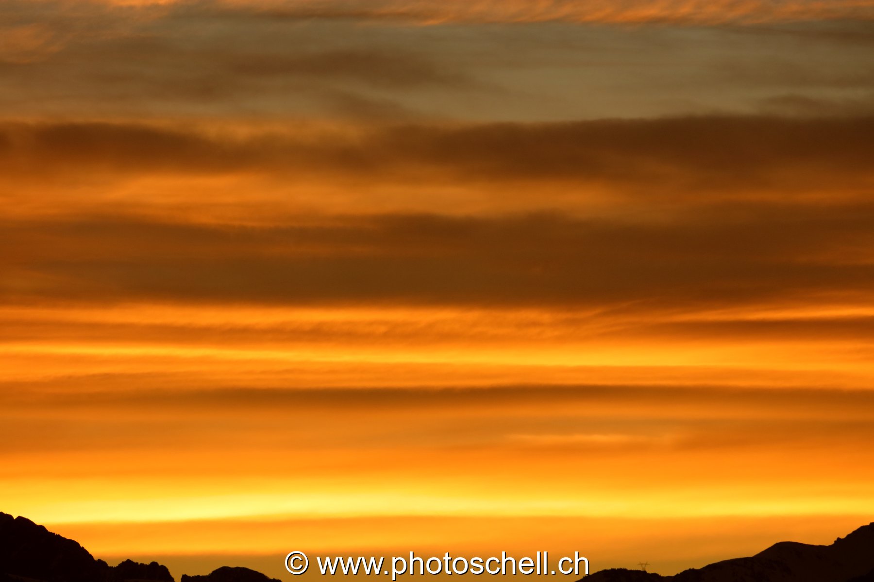 Ciel doré au lever de soleil
