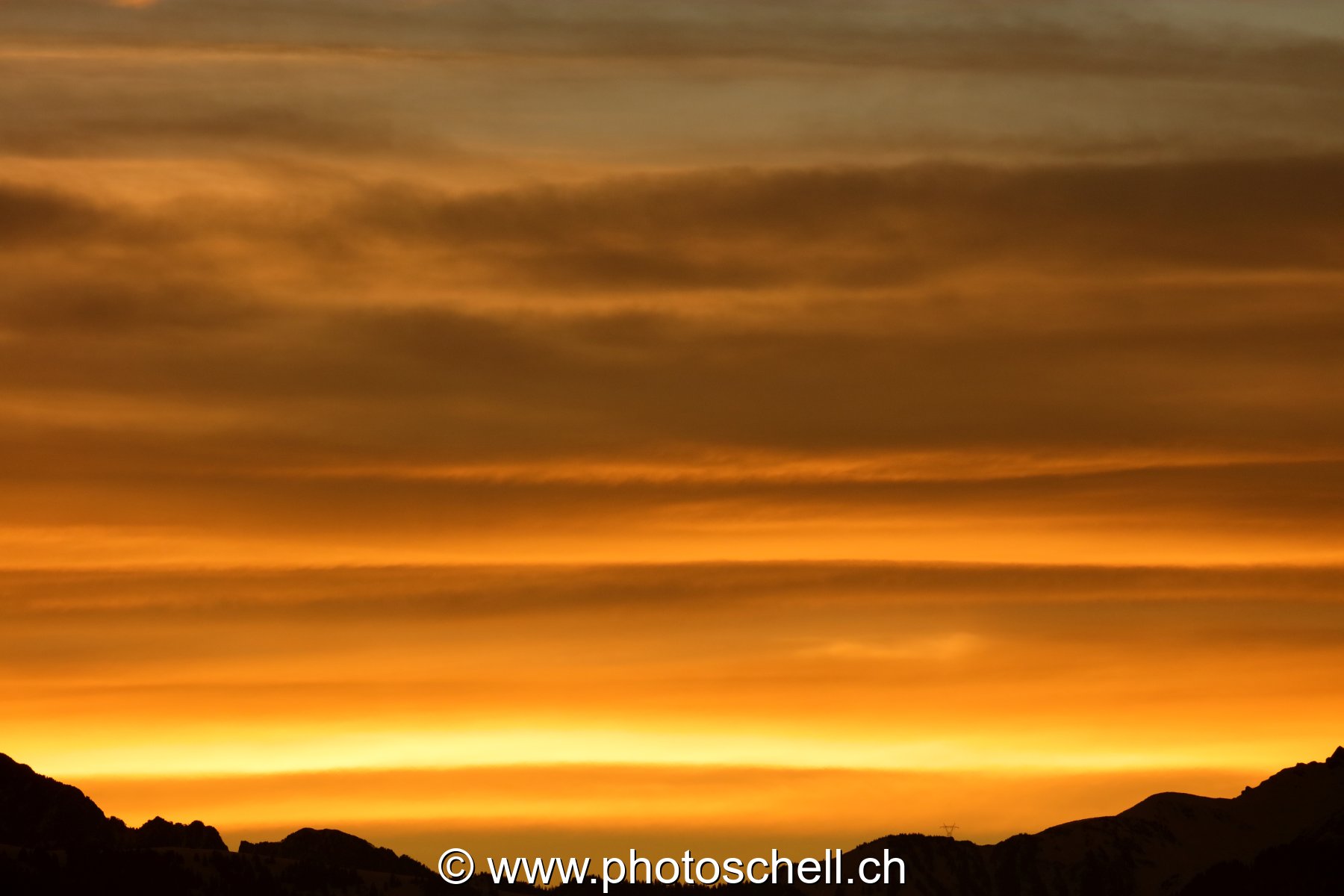 Ciel doré au lever de soleil