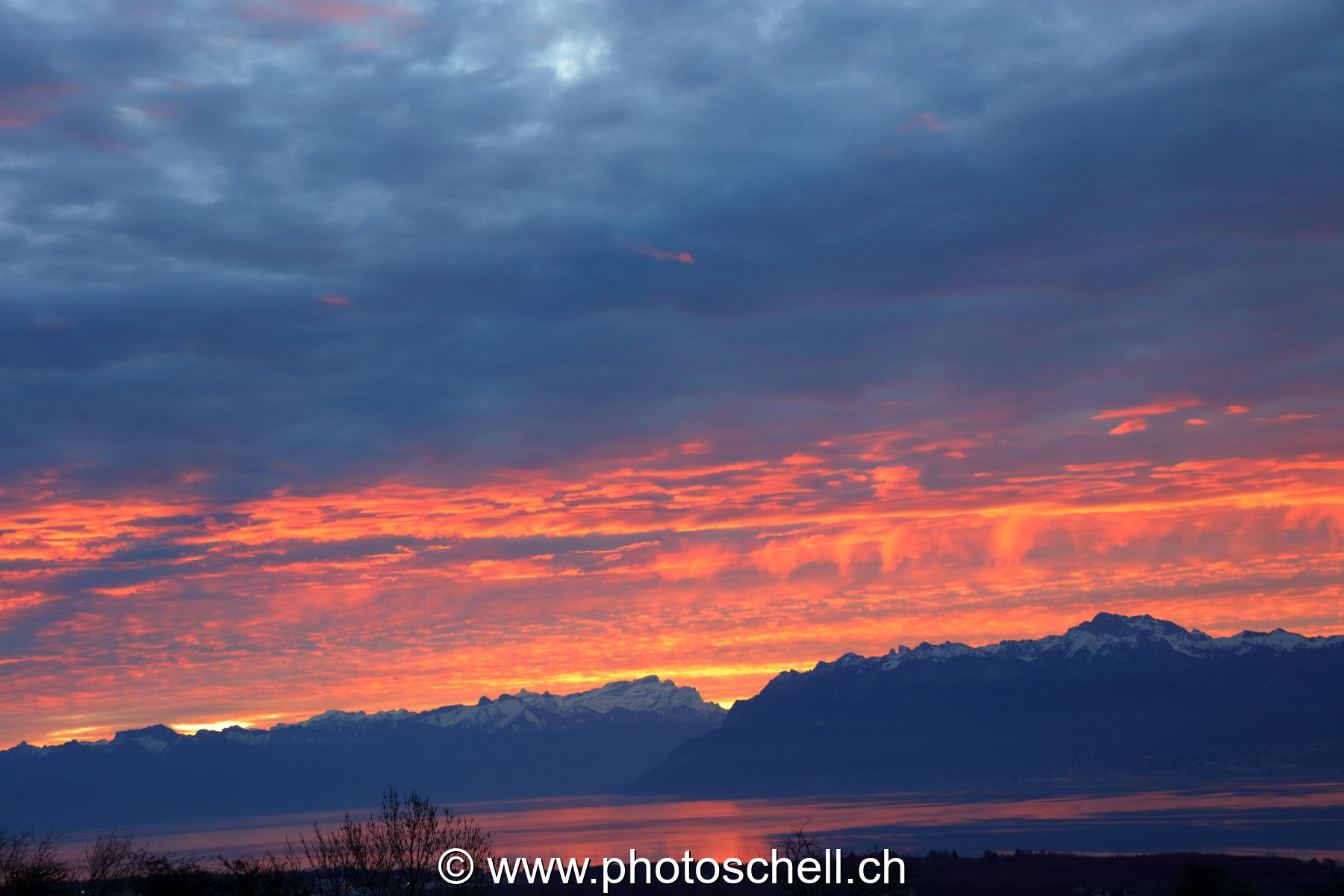 Dégradé de couleurs lors du lever de soleil