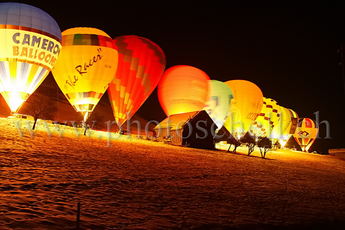 Mongolfières dans la nuit...