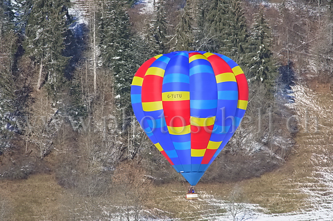 J'ai oublié l'immatriculation de mon ballon je crois...