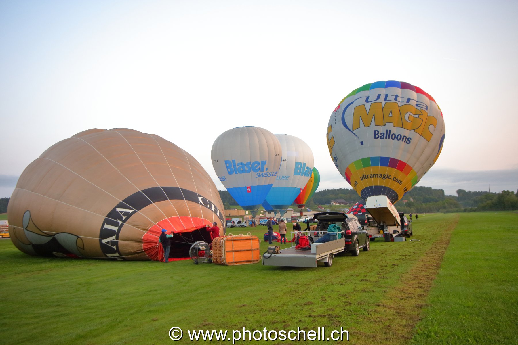 Mongolfières