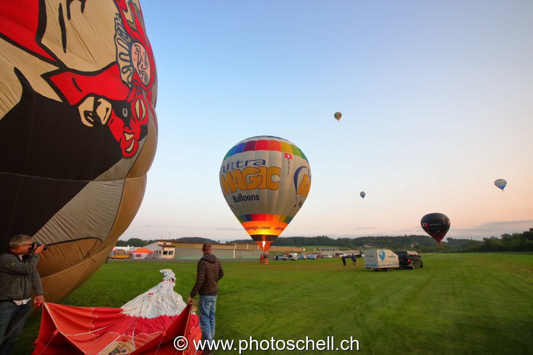 Mongolfières