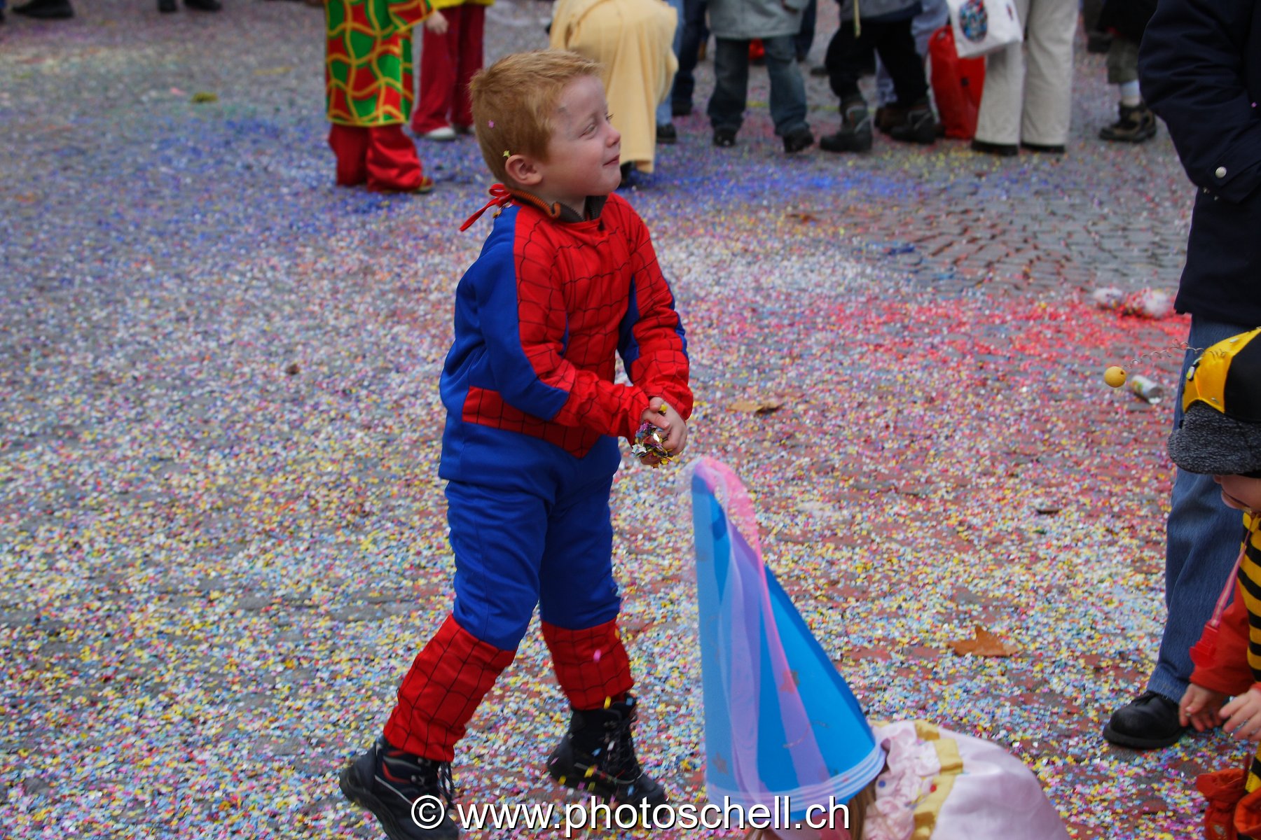Spiderman veille au grain (de papiers)