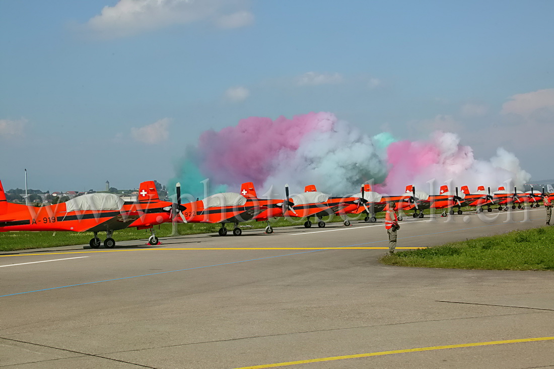 Nuages de fumigènes avant le décollage