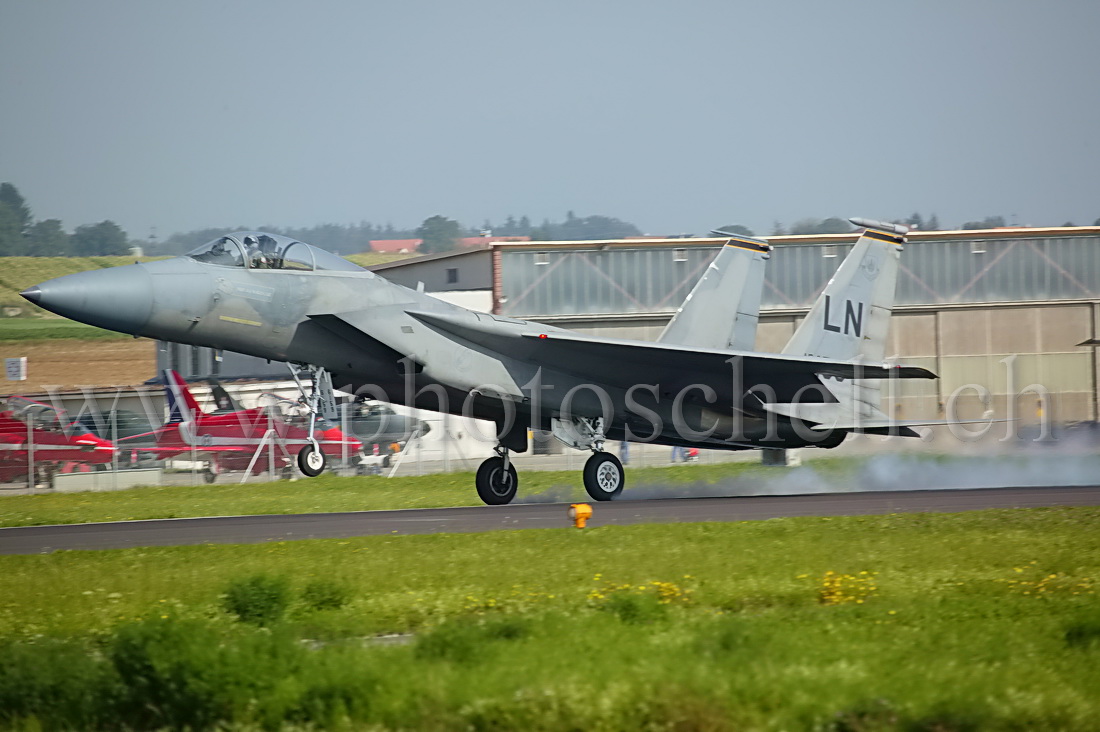 Atterrissage du F-15