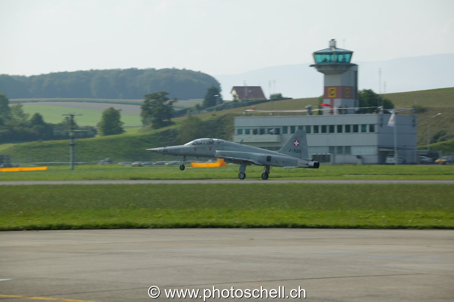 F-5 Suisse au décollage