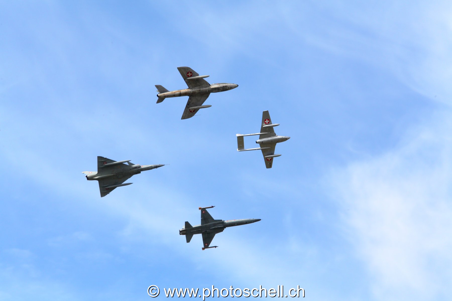 Air 14 : Anciens avions de l'armée de l'air Suisse