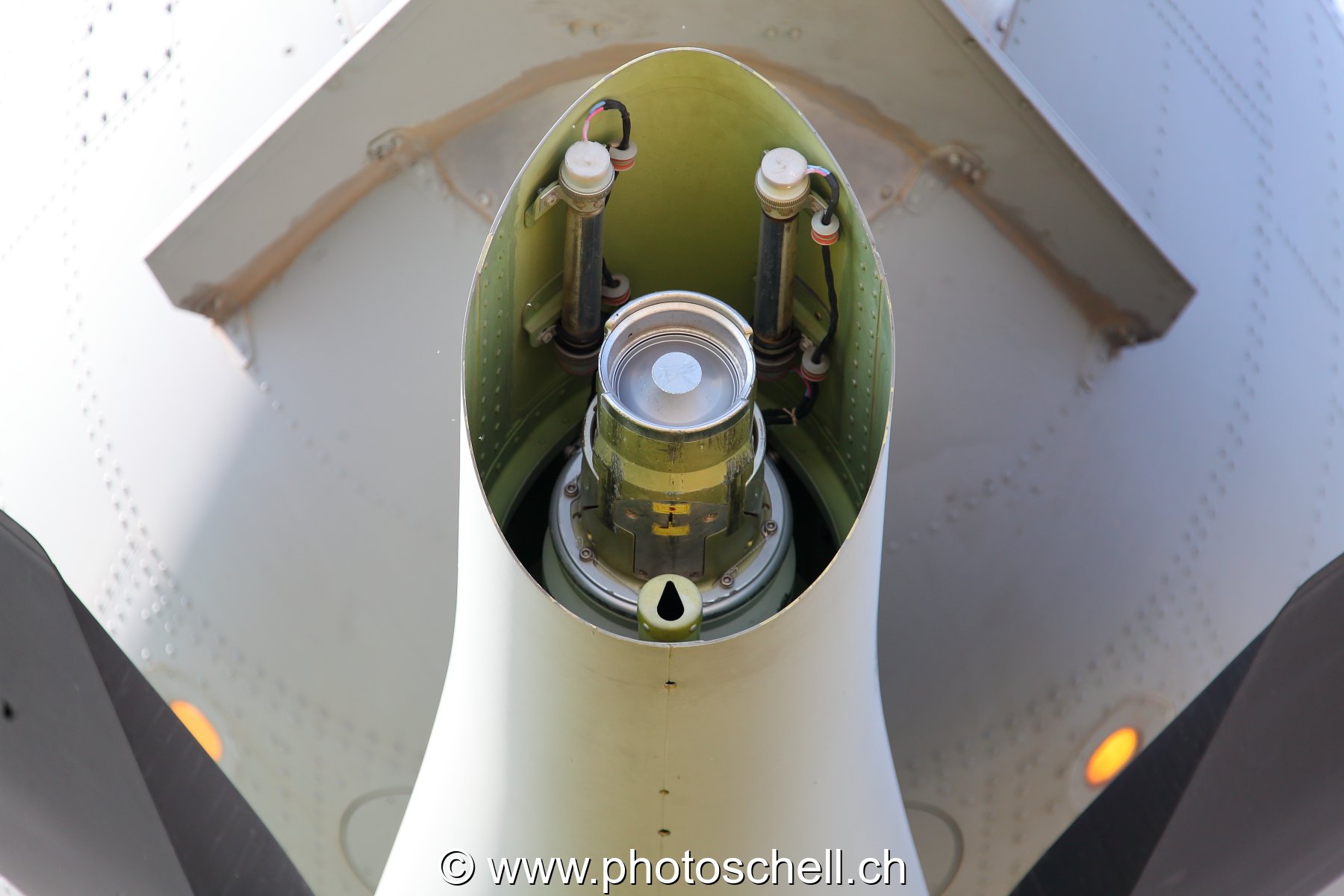 Air 14 : perche de ravitaillement