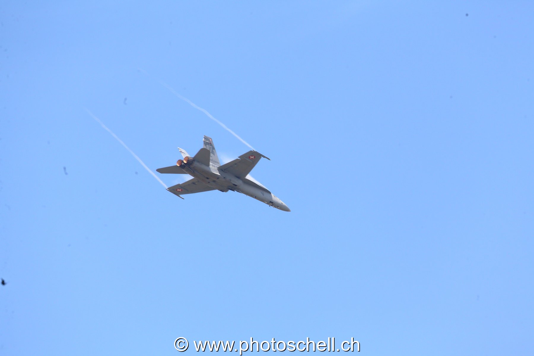 Air 14 : F/A 18