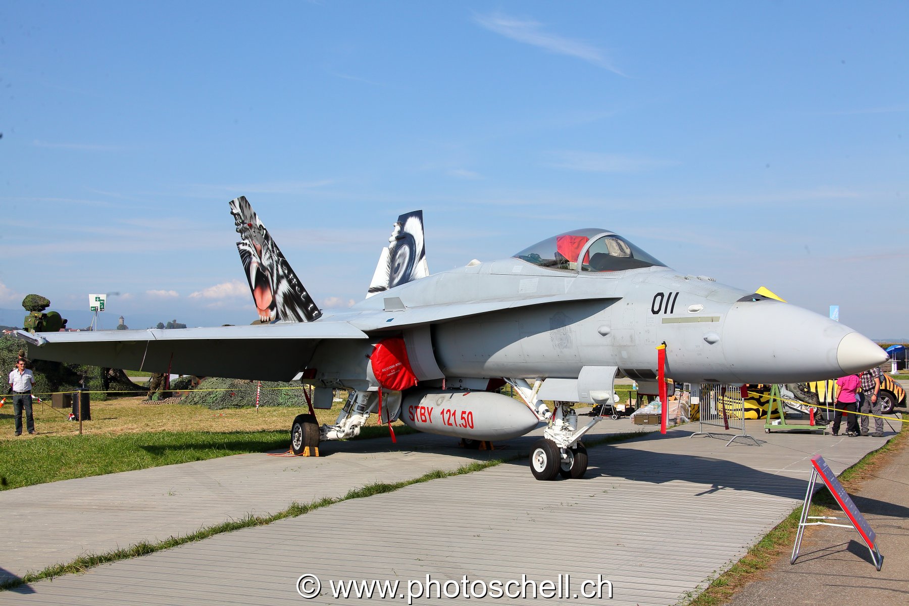 Air 14 : F/A 18