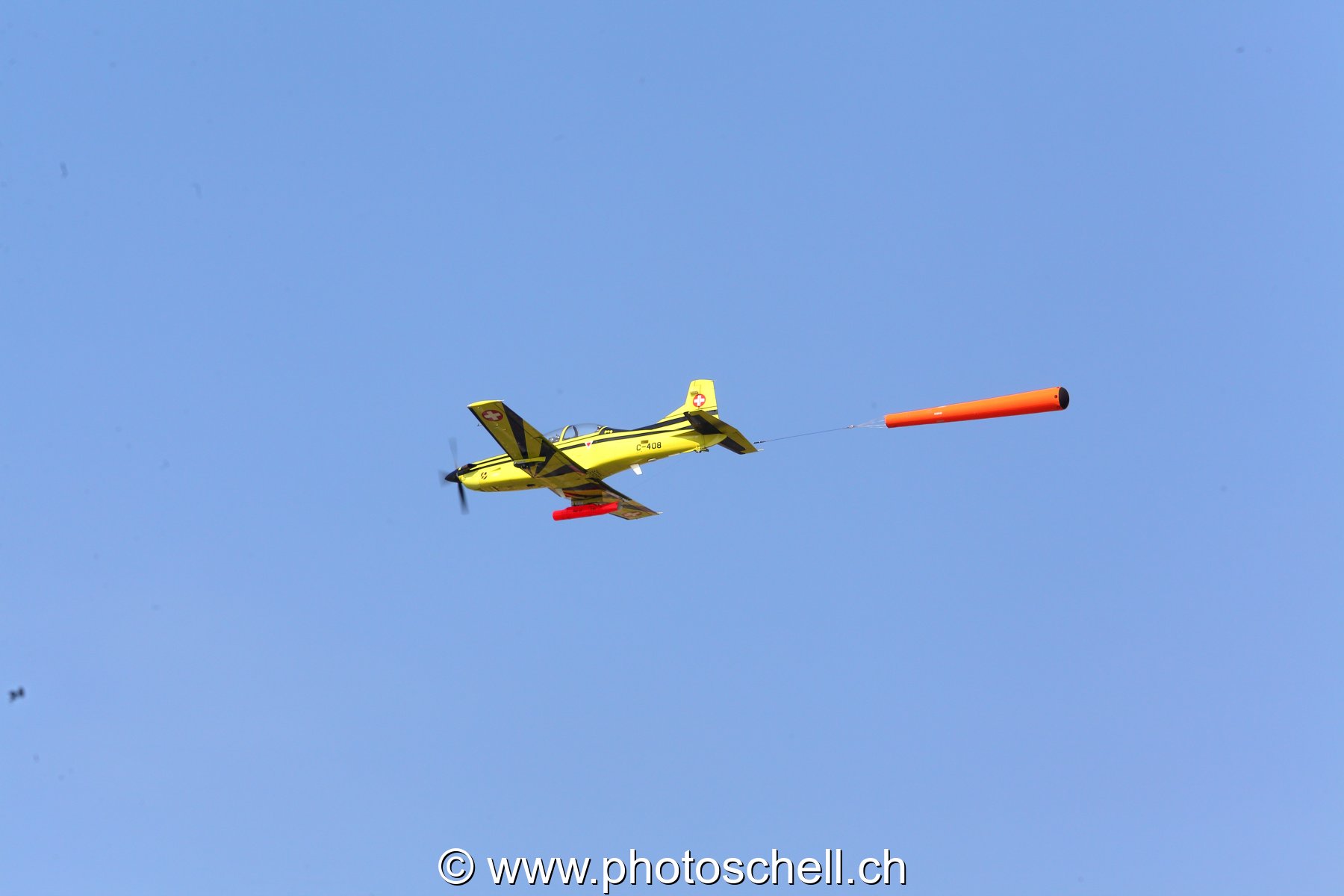 Air 14 : avion trainant sa cible d'entrainement