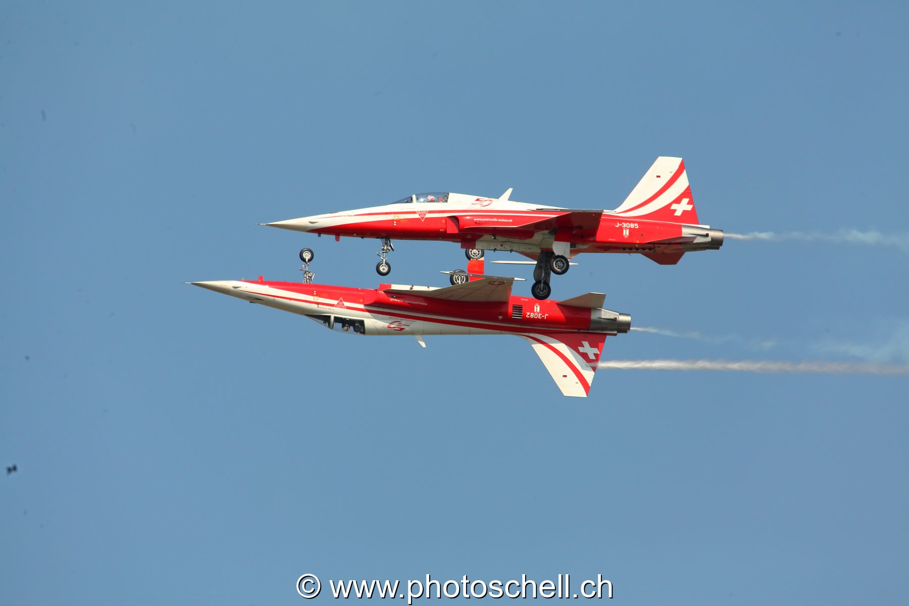Air 14 : Patrouille Suisse